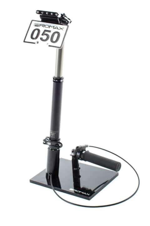 <a href="http://www.promax.com.tw/" target="_blank" rel="noopener noreferrer nofollow">Promax</a>  Crafty Post   Die Teleskop-Sattelstütze mit Halter für Nummernschild – oder Startnummer.  Jury Statement: Dieses komplett integrierte Sattelstützensystem mit Licht und Nummernschild erhöht die Möglichkeiten zur Anpassung der Sitzhöhe auf intelligente Weise. So bietet der Crafty Post einen echten Mehrwert.