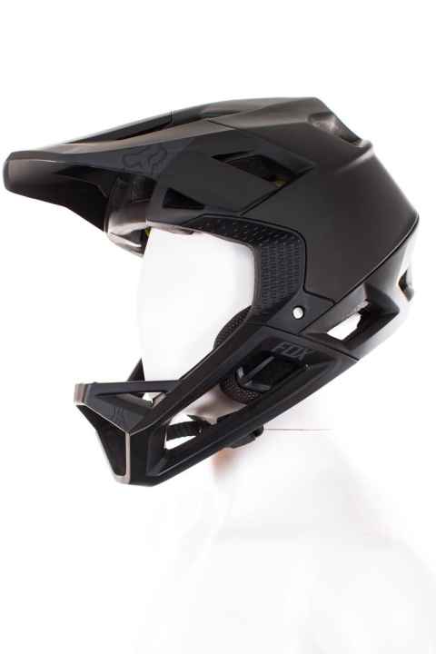 <a href="http://www.foxracing.com/" target="_blank" rel="noopener noreferrer nofollow">Fox</a>  Programme Helmet Jury Statement: Downhiller nehmen ihre Helme häufig ab, wenn es gerade nicht den Berg runtergeht. Der Proframe ist so leicht und gut belüftet, dass dies nicht mehr notwendig ist. Dafür verdient er sich einen Award.