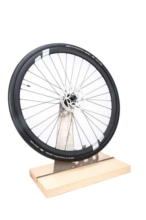 AWARD WINNER - FLECTR 360 Manufacturer: WN Products Limited - Jury Statement: We were very impressed by the aerodynamic properties of these reflectors. Their clever design utilises the rotation of the wheels to increase visibility.