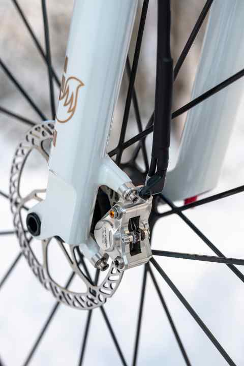   The front sensor for the Live Valve system is also located on the front brake calliper.