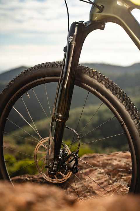   Echte Konkurrenz für die Rockshox SID 120 und die Fox 34 SC in der 120er-Klasse: die neue Lefty Ocho.