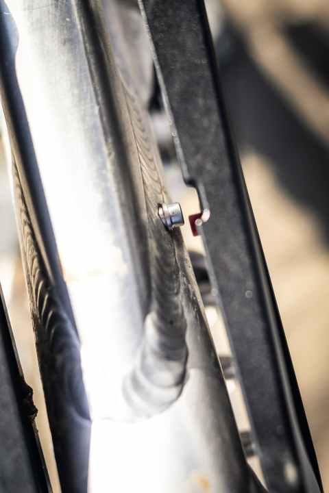   The SAG indicator is hidden between the frame and rocker on the Liteville 301. Liteville even offers a customised suspension setup for special requests.