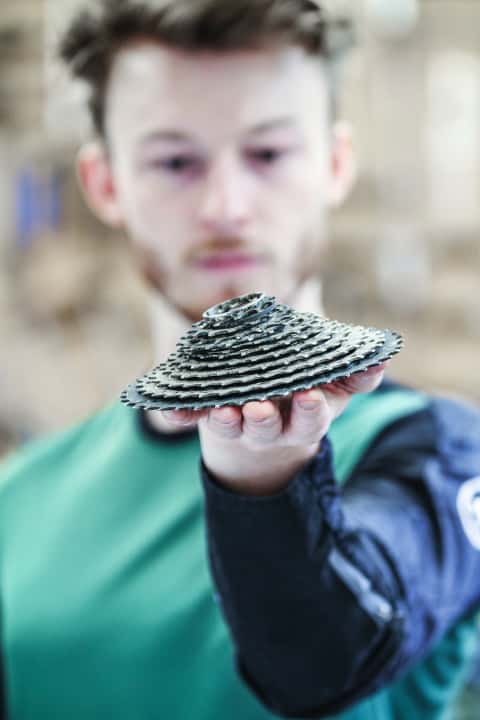 Geht das noch? Von A wie Antrieb bis Z wie Zughülle: 10 Bauteil-Gruppen und ihre Nutzungsdauer. Ab Seite 48