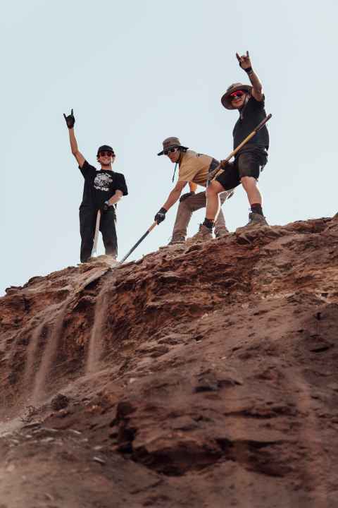   Fun while building: Starter Reed Boggs and helpers.