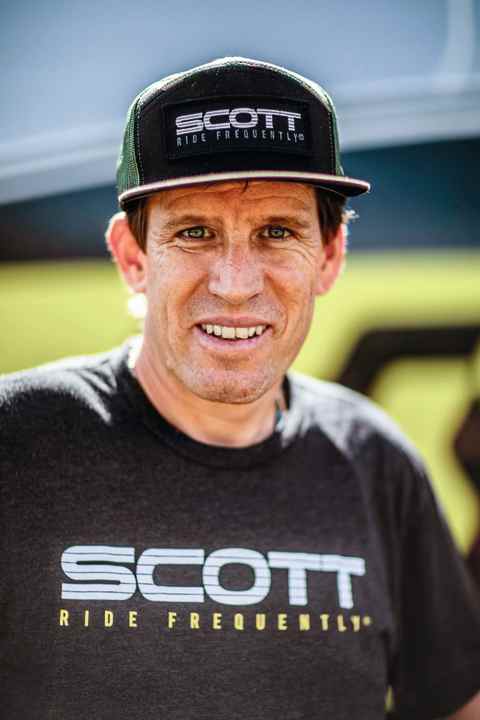 As team director of the Scott-Sram MTB Racing Team around Nino Schurter, Thomas Frischknecht does not give his athletes any guidelines for alternative sports in winter.