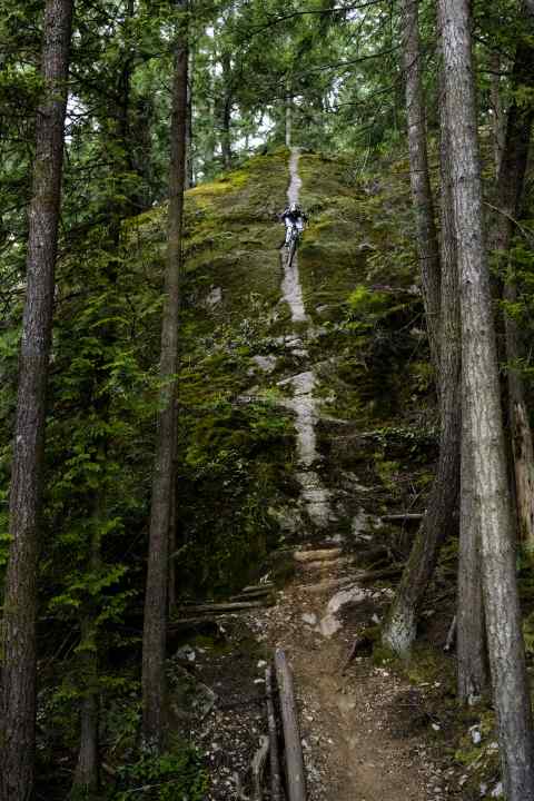 Typical "Tour de Gnar" terrain: steep, slippery, sketchy.