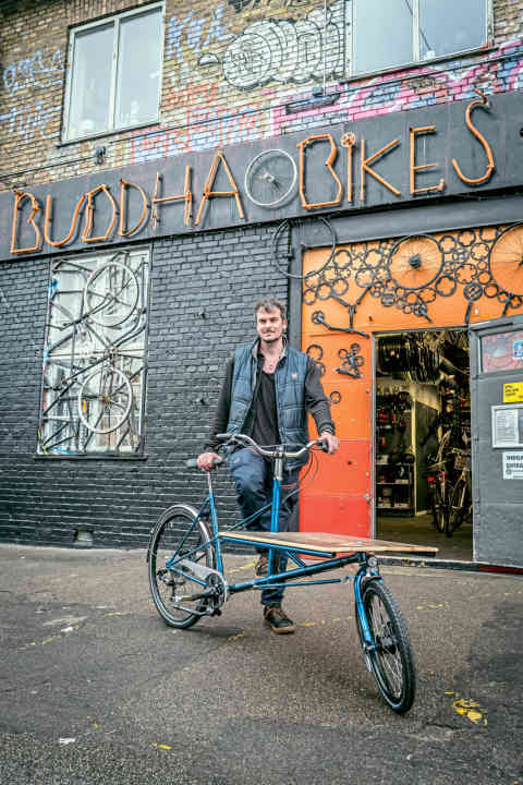 Buddha Bikes Gründer Simon Nohrstedt Søndergaard verhilft ­Räder zu einem zweiten Leben.