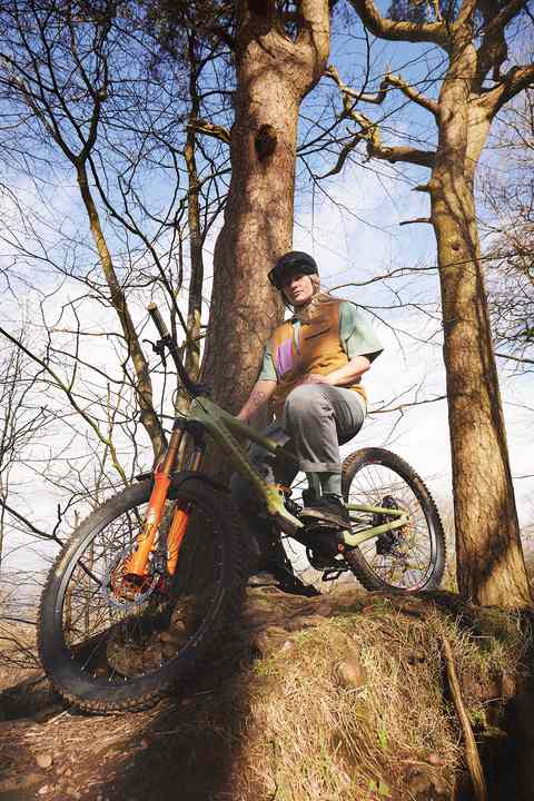 In addition to freeriders, Endura's new stylish Forty1Thirty collection is aimed primarily at dirt and street riders