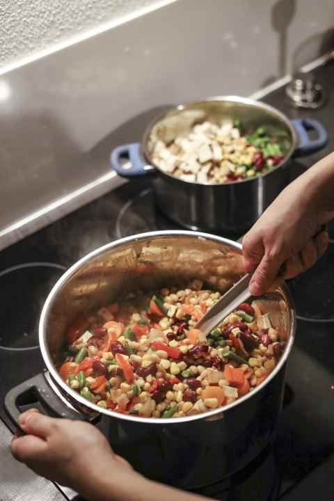 If you want to cook for a week in advance, you have to be brave with the wooden spoon. On the kitchen plan: Dishes that can be combined efficiently.