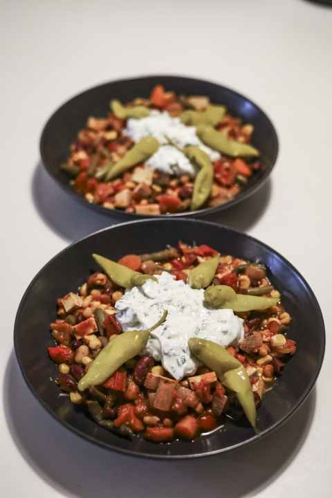 You eat with your eyes: I received a lot of praise from my wife for the arrangement of chilli sin carne, herb quark and peppers.