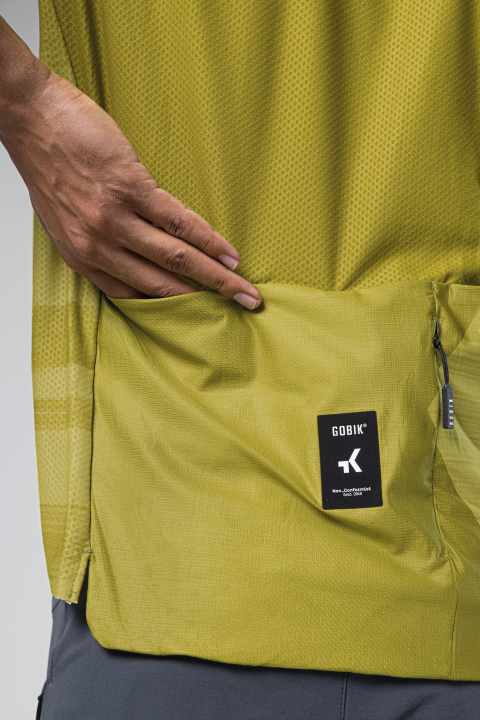 Das “Volt split” Shirt von Gobik