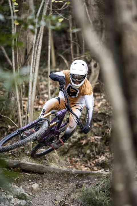 The German Enduro Champion testing in Finale Ligure.