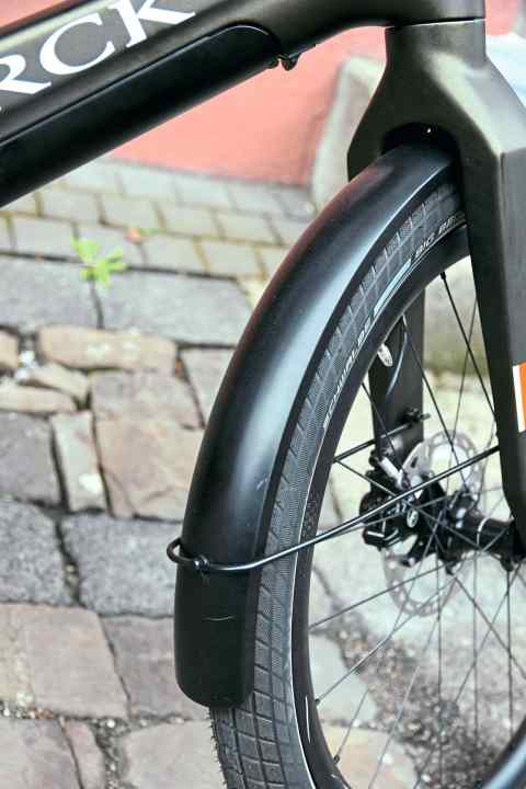 Urban practicality: Despite its sporty orientation, Storck does not dispense with sturdy mudguards.