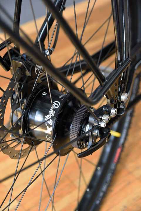 The Rohloff Speedhub housing contains a grub screw for changing the oil every 5000 kilometres or annually.