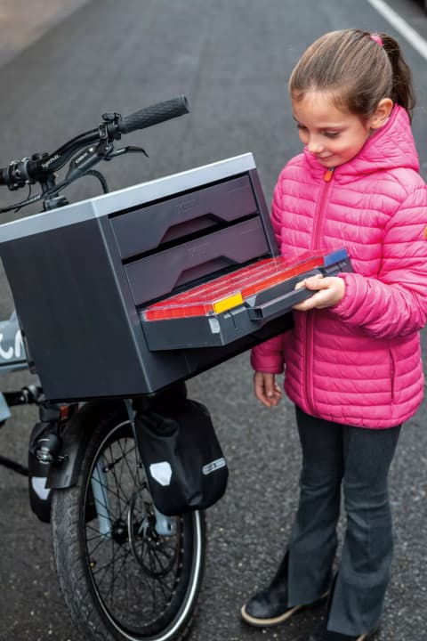 Spezielle Ausstattung: Die Trägerplatte am Moca ist mit einer speziellen Toolbox für Schrauber, Angler oder, oder … belegbar.