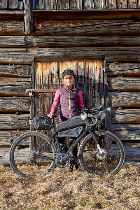 Sur son blog www.bikepackers.de, Sara Hallbauer raconte régulièrement en détail ses dernières aventures de bikepacking. Imitation autorisée !