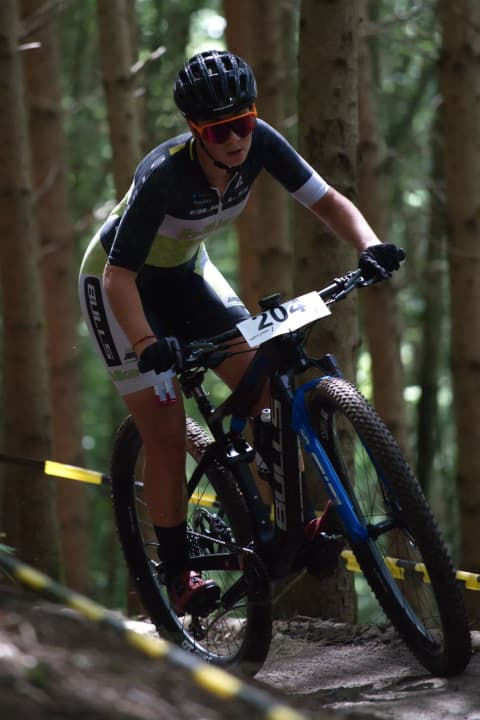 Things also went well for Paulina. Fifth in Langendorf, top 10 finish at the Junior World Series in Basel