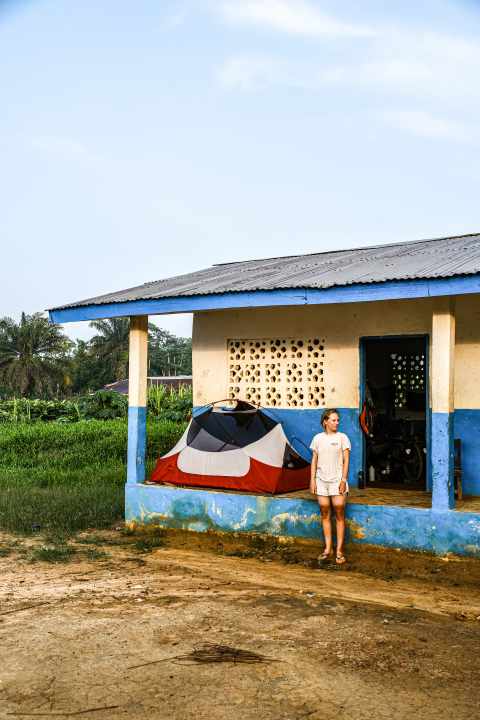 Ce n'est pas ainsi que Wiebke avait imaginé son anniversaire. Elle se sent seule et plus éloignée de chez elle que rarement auparavant. Elle a le mal du pays.