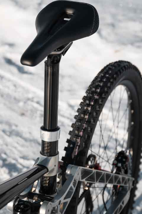 Bis zu 258 Millimeter Hub bietet die Eightpins Sattelstütze im Hott Cycles Alice.