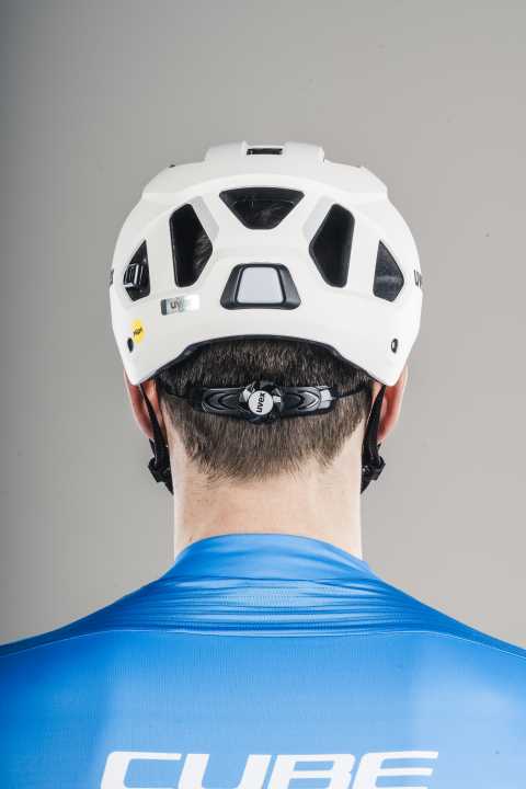 The Uvex City Stride Mips can be adjusted to the head circumference using the dial.