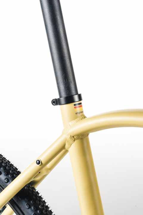 Stubborn: Stiff frame, thick aluminium seat post: the Prophete offers hardly any suspension comfort.