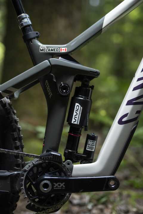 Entwickelt wurde der neue Rockshox Vivid Dämpfer mit Profis, wie Jesse Melamed.