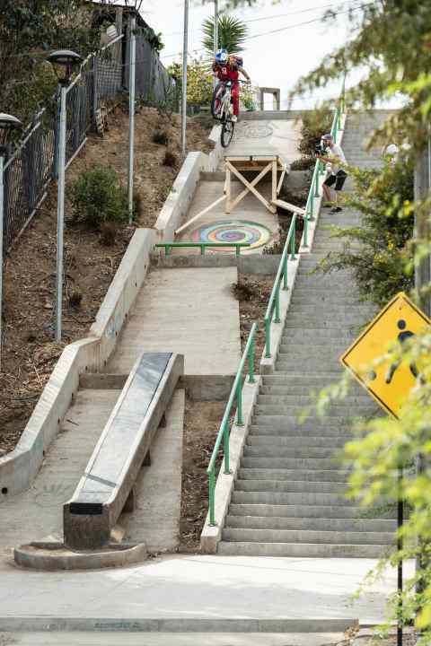 The craziest stunt in the video: The drop onto a narrow landing. Fabio drew a line on the take-off as he jumped off. It's hard to imagine what would have happened if Fabio had missed the landing.