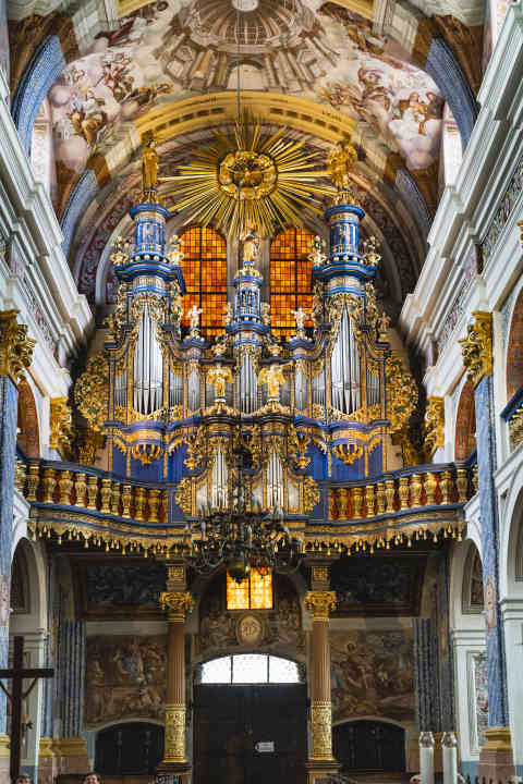 Baroque sight: the pilgrimage church of St Mary's in Swieta Lipka (Heiligelinde)