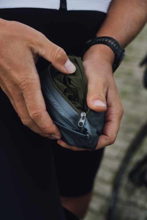 No rain in sight? Then off with the Spinshift in the small pannier