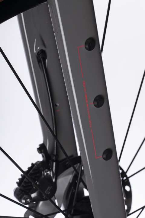 Bolt-on points on the fork of the Canyon Grizl