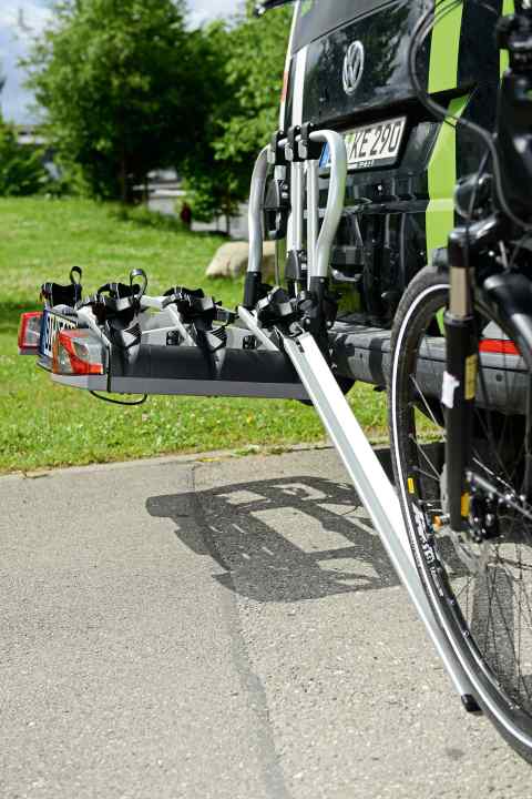 Ramp - An access ramp enables back-friendly assembly.