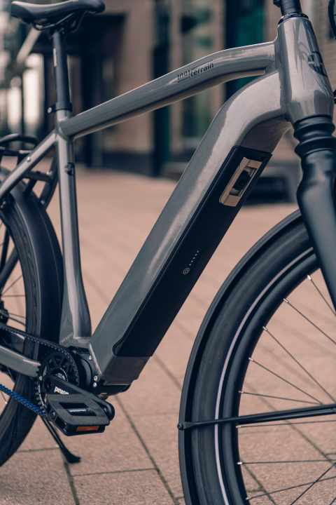 The battery is located in the down tube of the frame, but can be easily removed.