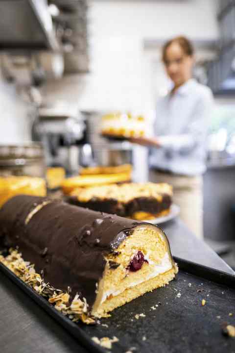 Die Mozartkugel kennt jeder. Im Café von Christine Deliano gibt es die „Mozartroulade“.