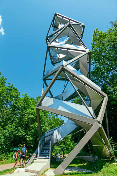 The Mur Tower in Gosdorf, Styria, is an attraction on the Murradweg.