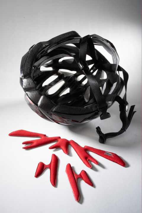   Laver, poser, sécher : bon aussi pour le casque