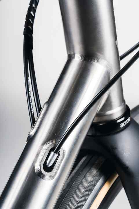 Nüchtern: Der Vpace-Rahmen wird in Fernost geschweißt und ist nicht ganz so edel verarbeitet, dafür deutlich billiger.