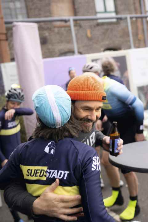 Herzlich: Die Mitglieder kennen einander – dazu trägt auch ein spezielles Aufnahmesystem des Vereins bei.