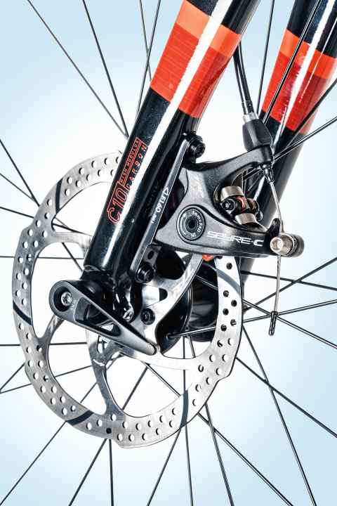 The mechanical disc brakes on the Fuji (pictured) and the Giant require a lot of manual force