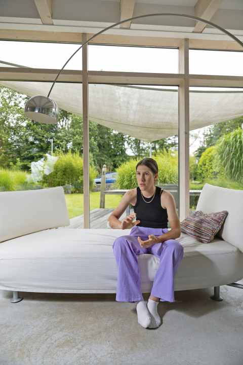 Zone de repos : la maison des parents de son ami constitue un point d'appui pour Rosa Klöser lorsqu'elle passe de sa vie de sportive à celle de professeure.