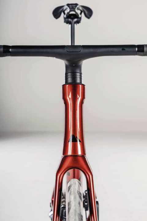 As if from a single mould - the small frontal area has a significant influence on the strong aero performance