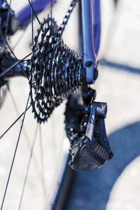 Plenty of choice - with 13 sprockets, you'll always find the right gear, and the crank is available in seven chainring gradations. A 1x13 gearbox for off-road riding will follow in autumn