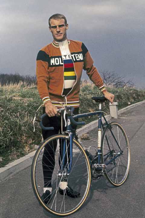 Star from Germany: Rudi Altig won the 1966 World Championships on the Nürburgring and subsequently added to Molteni's fame in the world champion jersey