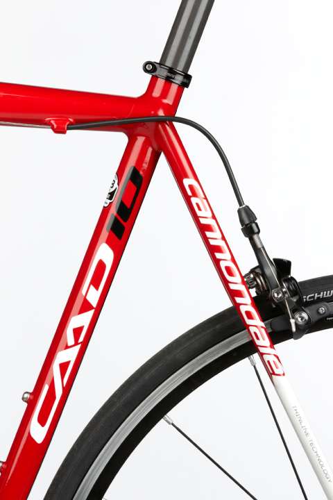   Des lignes claires pour la nouvelle arme en aluminium de Cannondale, le "CAAD10".