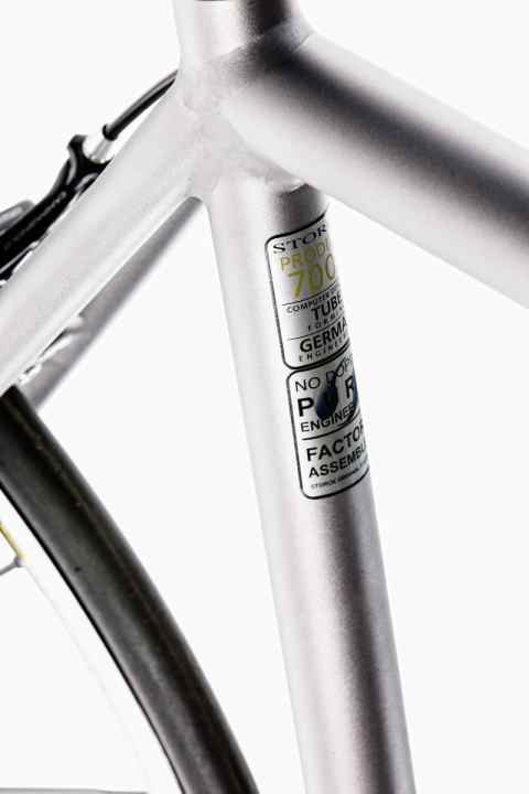   Not too much and not too little: the "Scenario Pro" speaks a clear, very minimalist design language 
