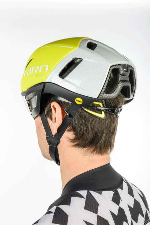 Le Giro Vanquish Mips testé par TOUR.