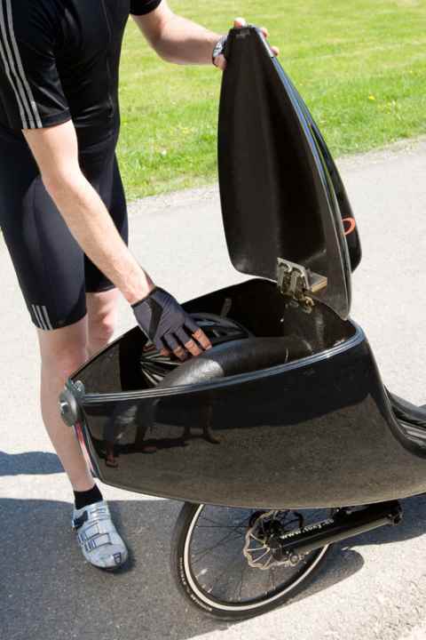   Un espace de rangement généreux : le coffre arrière accueille de nombreux bagages 