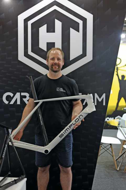 Christian Gemperlein with the first high-quality racing bike frame made in Portugal