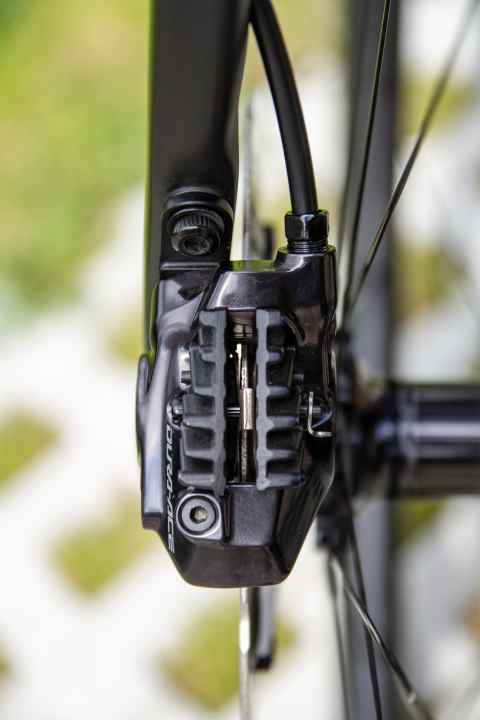 The new Shimano Dura-Ace disc brakes: they deliver high braking power and first-class response.