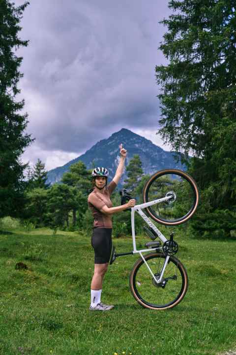 Plus haut, plus vite, plus loin ? Pour Anke, le gagnant est celui qui prend le plus de plaisir sur son vélo.