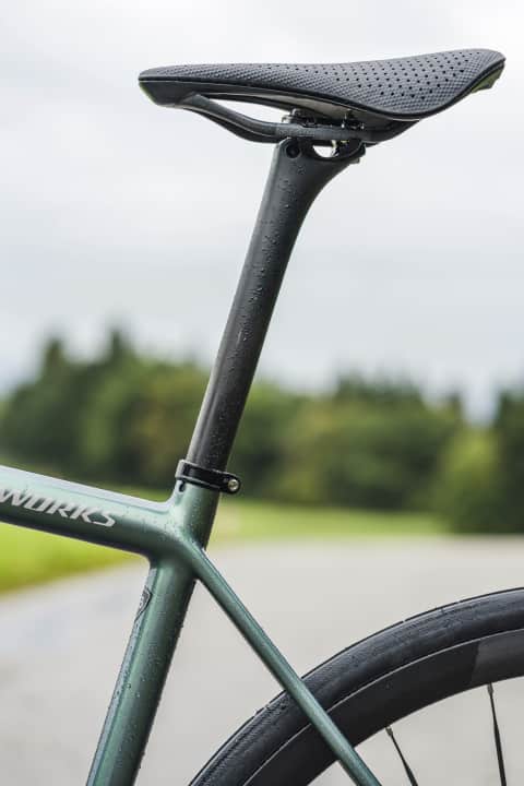 Die runde Stütze federt ebenfalls gut; sie ist zudem einfach in der Hand­habung